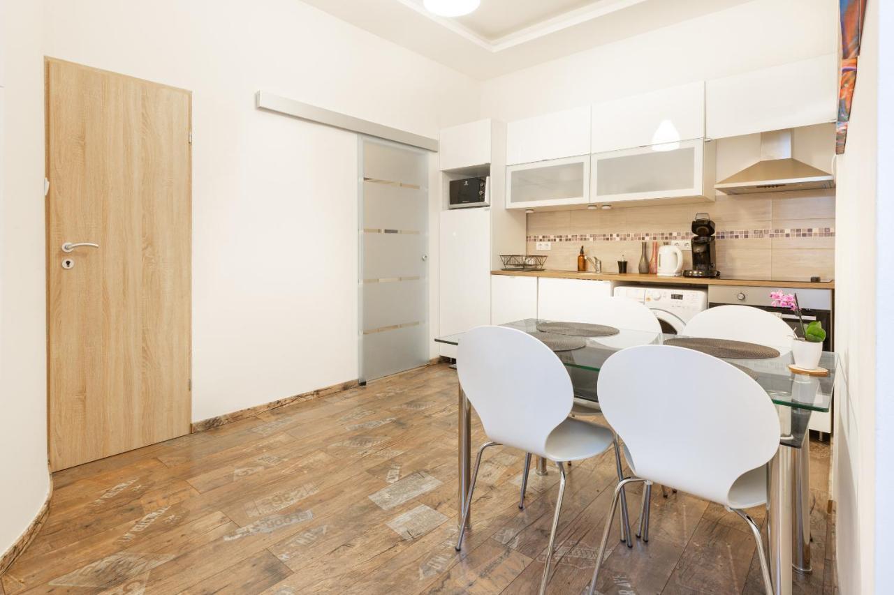 K13 Klauzal Apartment Budapest Ngoại thất bức ảnh